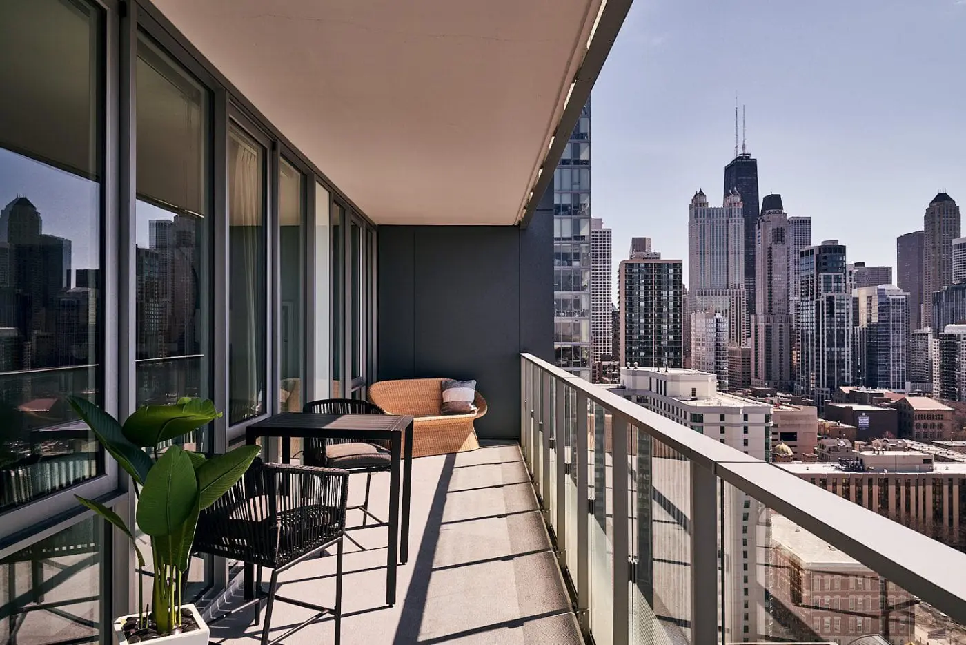 Downtown Luxury Apartment